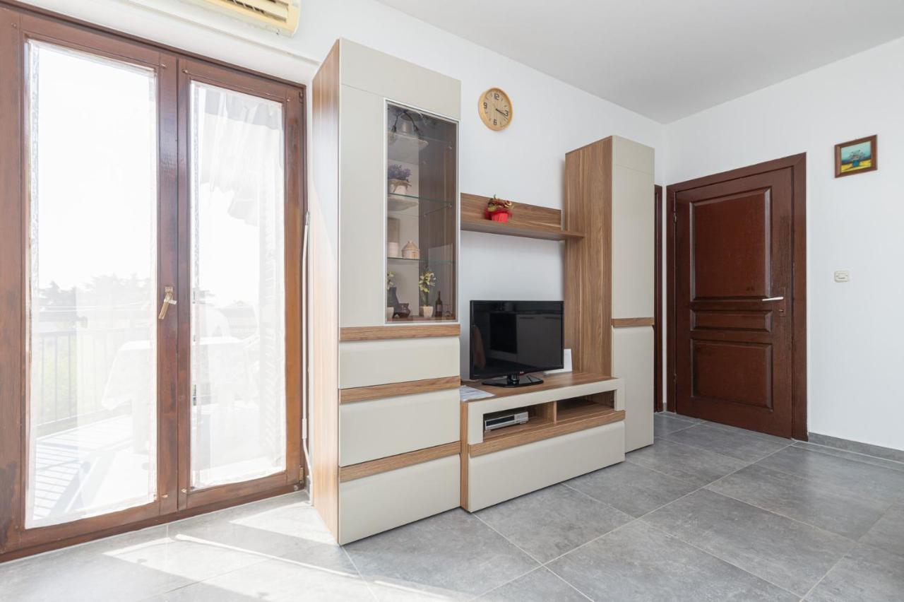 Medak Διαμέρισμα Πόρετς Εξωτερικό φωτογραφία